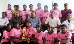 திருச்சி மண்டல அளவலான போட்டியில் வரதராஜன் பாலிடெக்னிக் மாணவி முதலிடம்