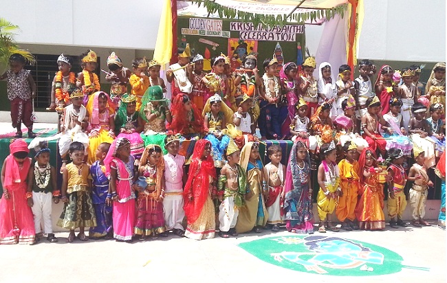 பெரம்பலூர் கோல்டன் கேட்ஸ் பள்ளியில் கிருஷ்ணர் ஜெயந்தி கொண்டாட்டம்