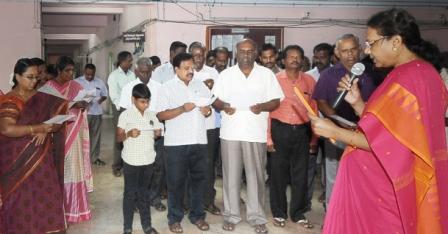 தேசிய ஒற்றுமை நாள் உறுதிமொழி : பெரம்பலூர் ஆட்சியரக அலுவலர்கள் ஏற்றனர்.