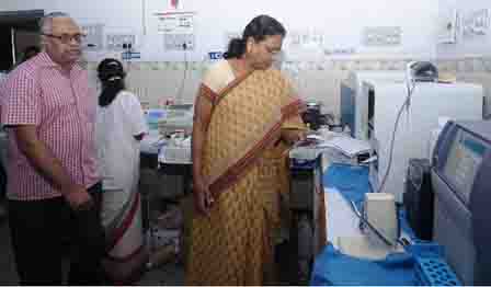 பெரம்பலூர் மாவட்ட அரசு தலைமை மருத்துவமனையில் ஆட்சியர் திடீராய்வு