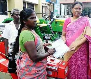 ரூ.1.50 கோடி மதிப்பிலான வேளாண்கருவிகள் மாவட்ட ஆட்சியர் வே.சாந்தா வழங்கினார்.