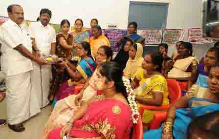 சமுதாய வளைகாப்பு விழா : பெரம்பலூர் மாவட்டத்தில் 360 கர்ப்பிணிகளக்கு நடந்தது.