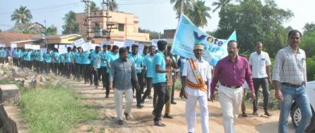 தேசிய வாக்காளர் தின விழிப்புணர்வு பேரணி : பெரம்பலூர் அருகே நடந்தது
