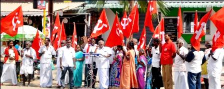 பேருந்து கட்டண உயர்வை திரும்பபெற வலியுறுத்தி பெரம்பலூரில் சி.பி.எம் ஆர்ப்பாட்டம்.