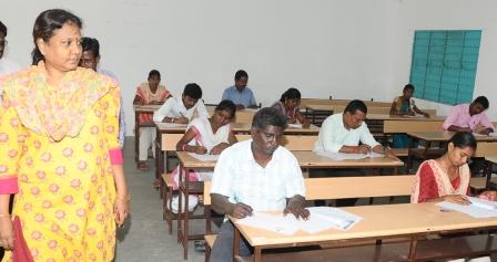 பெரம்பலூர் மாவட்டத்தில் குரூப் – 4 போட்டித் தேர்வு : 15,550 பேர் எழுதினர் : ஆட்சியர் ஆய்வு