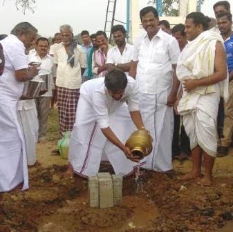 ஒதியம் – மூங்கில்பாடி சாலைக்கான பூமி பூஜை: ஆர்.டி.இராமச்சந்திரன் எம்.எல்.ஏ. தொடங்கி வைத்தார்.