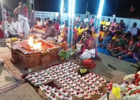 மகாசிவராத்திரி : பெரம்பலூர் அருகே பிரம்ம ரிஷிமலை காகன்னை ஈஸ்வரர் கோவிலில் வேள்வி பூஜை