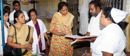 பெரம்பலூர் அருகே உள்ள அரசு ஆரம்ப சுகாதார நிலையத்தில் ஆட்சியர் ஆய்வு