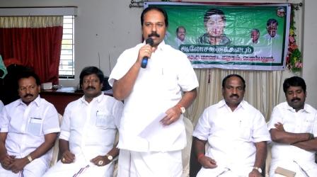 பெரம்பலூர் மாவட்ட கூட்டுறவு சங்க தேர்தல் குறித்து அதிமுக கட்சியில் ஆலோசனைக் கூட்டம்