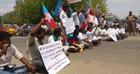 எஸ்.சி. எஸ்.டி. வன்கொடுமை தடுப்பு சட்டத்தில் திருத்தம் கண்டித்து பெரம்பலூரில் வி.சி.க சாலை மறியல்