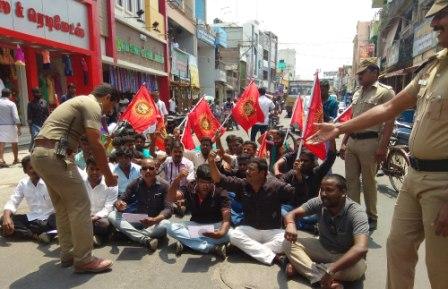 காவிரி மேலாண்மை வாரியம் அமைக்க கோரி பெரம்பலூரில் நாம் தமிழர் கட்சியினர் சாலைமறியல்