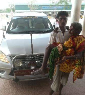 விபத்தில் சிக்கிய மூதாட்டியை சிகிச்சைக்கு தனது காரிலேயே அனுப்பி வைத்த விழுப்புரம் ஆட்சியர்