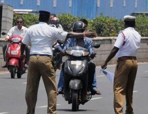 பெரம்பலூர்: வாகன அபராதங்களை ஆன்லைனில் செலுத்த, ஆர்.சி-யுடன் செல்போன் எண் இணைக்க கலெக்டர் தகவல்!