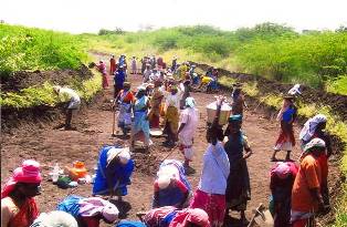 ஊதியமின்றி மக்கள் தவிப்பு: ஊரக வேலைத் திட்டத்திற்கு கூடுதல் நிதி ஒதுக்குக! பாமக ராமதாஸ்