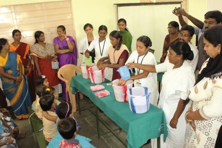 கைகளை சுத்தமாக இருந்தால் பல வியாதிகளை தடுக்கலாம் : நாமக்கல் ஆட்சியர் மாணவர்களுக்கு அறிவுரை