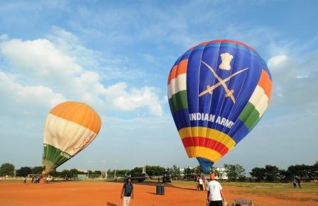 பெரம்பலூரில் இந்திய இராணுவத்தின் ஜெய்பாரத் ராட்சச பலூன் சாகச நிகழ்ச்சி: