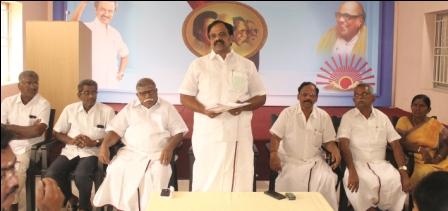 நாமக்கல் கிழக்கு மாவட்டத்தில் 175 கிராம ஊராட்சிகளில் கிராமசபைக் கூட்டம் : திமுக கூட்டத்தில் தீர்மானம்