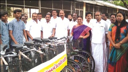 அரசுப்பள்ளி மாணவர்கள் பொதுத்தேர்வுகளில் 100 சதவீதம் தேர்ச்சி பெற வேண்டும்; அமைச்சர் தங்கமணி வேண்டுகோள்