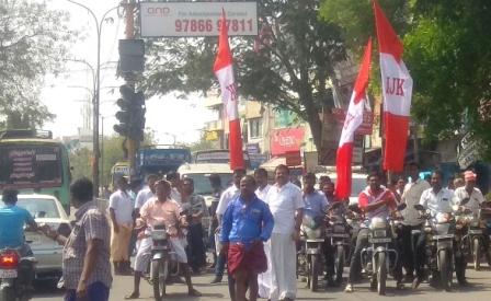 பெரம்பலூர் எம்.பி தொகுதி ஐ.ஜே.கே விற்கு ஒதுக்கியதால், பட்டாசு வெடித்து கொண்டாட்டம், ஊர்வலம்!