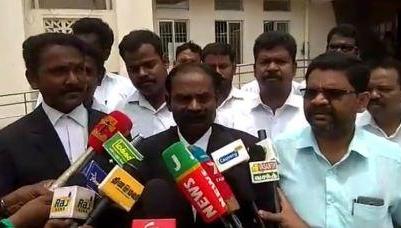 பெரம்பலூரில் பெண்களை வீடியோ எடுத்த விவகாரம்: ஆதரவாகவும், எதிராகவும் அதிகாரிகளிடம் மனு