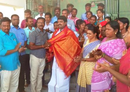 நீக்கப்பட்ட 11 பாடப்பிரிவுகளை கொண்டு வந்த பெரம்பலூர் எம்.எல்.ஏ.விற்கு நன்றி தெரிவித்த பணியாளர்கள், மாணவர்கள்
