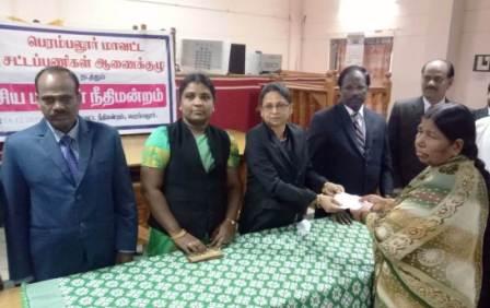 பெரம்பலூரில் நடந்த தேசிய மக்கள் நீதிமன்றத்தில், 715 வழக்குகளில் சுமார் ரூ. 8 கோடி தீர்வு