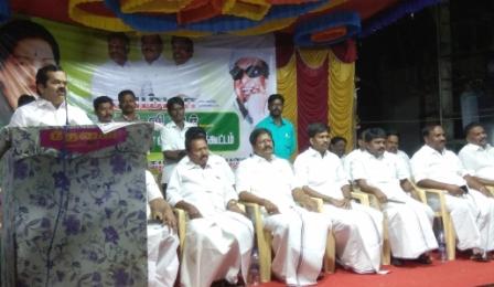 வரும் நகர சபை, பேரூராட்சி தேர்தலில் பெரம்பலூரில் அதிமுக வெற்றி பெறும்: முன்னாள் அமைச்சர் பரஞ்சோதி எம்.ஜி.ஆர் பிறந்த நாள் விழா பொதுக்கூட்டத்தில் பேச்சு!