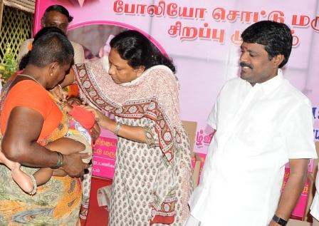 தீவிர போலியோ சொட்டு மருந்து முகாம் 2020 ; பெரம்பலூரில் கலெக்டர் தொடங்கி வைத்தார்.