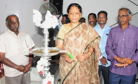 மக்கள் தங்களுக்கு அளித்திருப்பது பதவி அல்ல, பொறுப்பு ஊராட்சி தலைவர்கள் கூட்டத்தில், பெரம்பலூர் கலெக்டர் பேச்சு!
