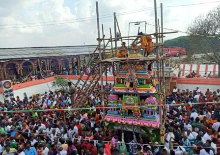 பெரம்பலூர் அருகே உள்ள எசனை ஸ்ரீரேணுகா பரமேஸ்வரி கோவில் மகாகும்பாபிசேகம்!