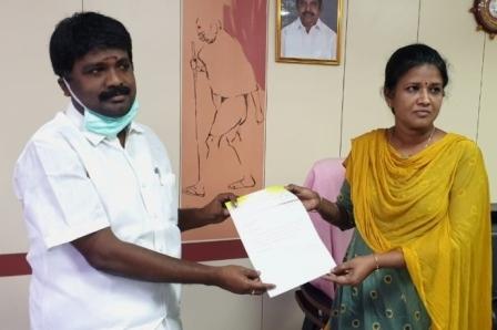 கரோனா தொற்று சிகிச்சை சிறப்பு வார்டை மேம்படுத்த பெரம்பலூர் எம்.எல்.ஏ தமிழ்ச்செல்வன் ரூ.50 லட்சம் வழங்கினார்.