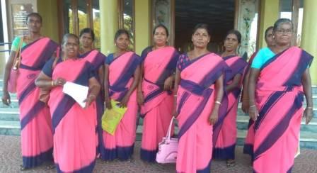 கொரானா வைரஸ் தடுப்பு ; பெரம்பலூரில் 15 நாட்களுக்குரிய உணவு பொருட்களை வழங்கி முடித்த அங்கன்வாடி ஊழியர்கள்!