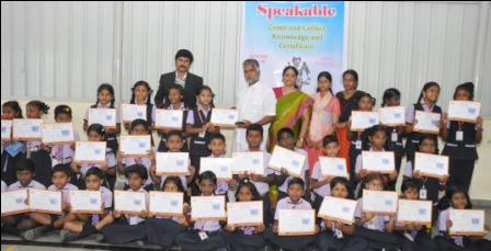 ஆங்கில மொழி தனித் திறன் பயிற்சி; சிறந்த மாணவர்களுக்கு சான்றிதழ்; ஆல்மைட்டி பள்ளி சேர்மன் ராம்குமார் வழங்கினார்.