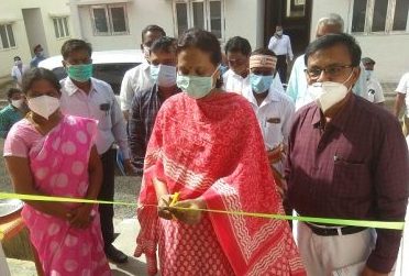 கவுள்பாளையத்தில் கொரோனா சித்தா சிறப்பு சிகிச்சை மையம்: கலெக்டர் வே.சாந்தா திறந்து வைத்தார்!