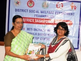ஆண் குழந்தைகளுக்கு இணையாக பெண் குழந்தைகளையும் வளர்க்க வேண்டும் பெரம்பலூர் கலெக்டர் தகவல்!