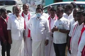 பெரம்பலூர்அருகே பஞ்சாலை தீ விபத்து: பாதிப்பை பார்வையிட்ட எம்.பி. பாரிவேந்தர் உரிமையாளருக்கு நேரில் ஆறுதல்!