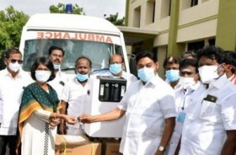 ஆம்புலன்ஸ், ஆக்சிஜன் செறிவூட்டிகளை அரசு மருத்துவமனைக்கு வழங்கினார் பெரம்பலூர் எம்.பி பாரிவேந்தர்.