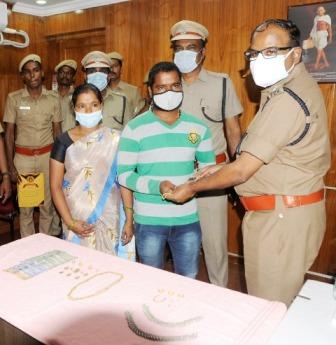 குன்னம் அருகே இரட்டை கொலை வழக்கு: குற்றவாளிகளிடம் கைப்பற்றிய பொருட்களை உரியவர்களிடம் ஒப்படைத்த போலீசார்!