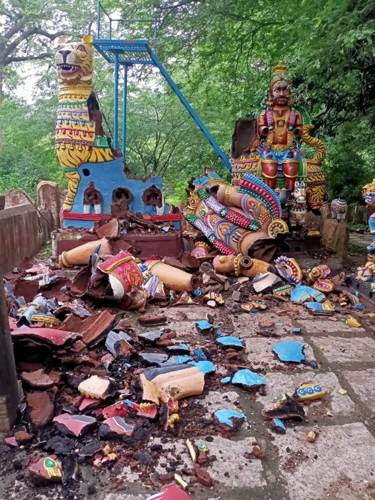 பெரம்பலூர் அருகே சிறுவாச்சூரில் மீண்டும் கோவில் சிலைகள் சேதம்: தொடர் சிலை உடைப்பு சம்பவத்தால் பொதுமக்கள், போலீசார் குழப்பம்!