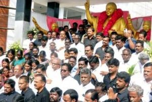 முன்னாள் முதலமைச்சர் ஜெ.ஜெயலலிதா நினைவு தினம்: பெரம்பலூரில், இன்று ஆயிரக் கணக்கானோர் மவுனஞ்சலி!