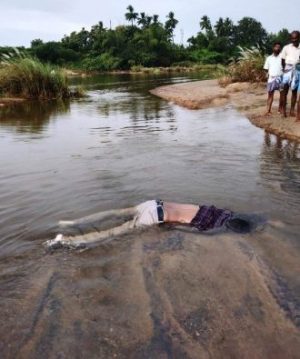 போதையில், வெள்ளாற்றில் தவறி விழுந்தவர் சடலமாக மீட்பு!