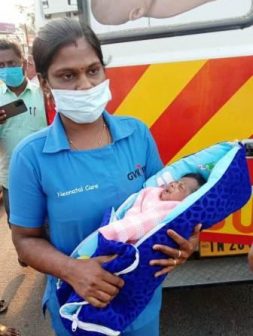 பெரம்பலூரில் சாலையோரம் பையில் வைக்கப்பட்ட பெண் குழந்தை மீட்பு: போலீசார் தீவிர விசாரணை!