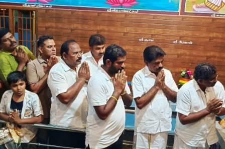 பூலாம்பாடி திரவுபதி அம்மன் கோவிலில் 3ம் நாள் மண்டல பூஜை: கொமதேக பொதுச்செயலாளர் ஈஸ்வரன் எம்.எல்.ஏ., சாமி தரிசனம்!