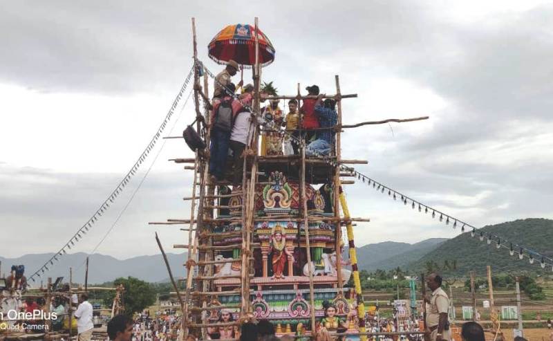 டத்தோ. பிரகதீஸ்குமார் தலைமையில், 100 ஆண்டுகளுக்கு பிறகு, பூலாம்பாடி தர்மராஜா – திரவுபதி அம்மன் கோவில் குடமுழுக்கு: சுமார் 30 ஆயிரம் பேர் கலந்து கொண்டனர்.