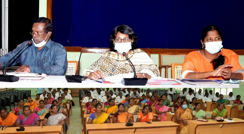 75 சுதந்திர திருநாளை சிறப்பாக கொண்டாடுவது குறித்து பெரம்பலூர் மாவட்ட கிராம ஊராட்சி தலைவர்களுடன் ஆலோசனை!