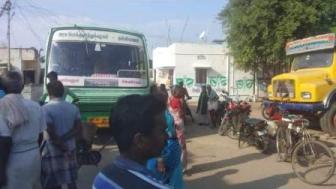 பெரம்பலூர் அருகே, தெருக்குழாயில் கலங்கலாக மாசுடன் வந்த குடிநீர்: சாலை மறியில் செய்த பொதுமக்கள்!