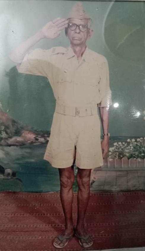 சுதந்திர போராட்ட வீரர் தியாகி கிருஷ்ணசாமி காலமானார்! பெரம்பலூர் கலெக்டர் உள்ளிட்ட பலர் அஞ்சலி!