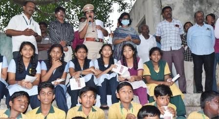 பெரம்பலூரில், தேசிய பேரிடர் குறைப்பு தினத்தை முன்னிட்டு, ஒத்திகை நிகழ்ச்சி: கலெக்டர் பார்வையிட்டார்.