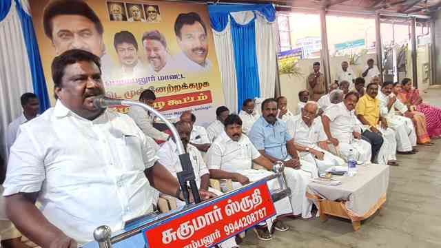 மீண்டும் பா.ஜ.க. ஆட்சிக்கு வந்தால் ஒரே நாடு, ஒரே ஆளும் கட்சி என்று மாற்றி விடுவார்கள்; பெரம்பலூரில் அமைச்சர் சிவசங்கர் பேச்சு!