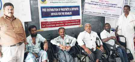 பெரம்பலூரில் மாற்றுத் திறனாளிகளுக்கான உபகரணங்கள் ஒமேகா ரேகா பெடரேஷன் சார்பில் வழங்கப்பட்டது!